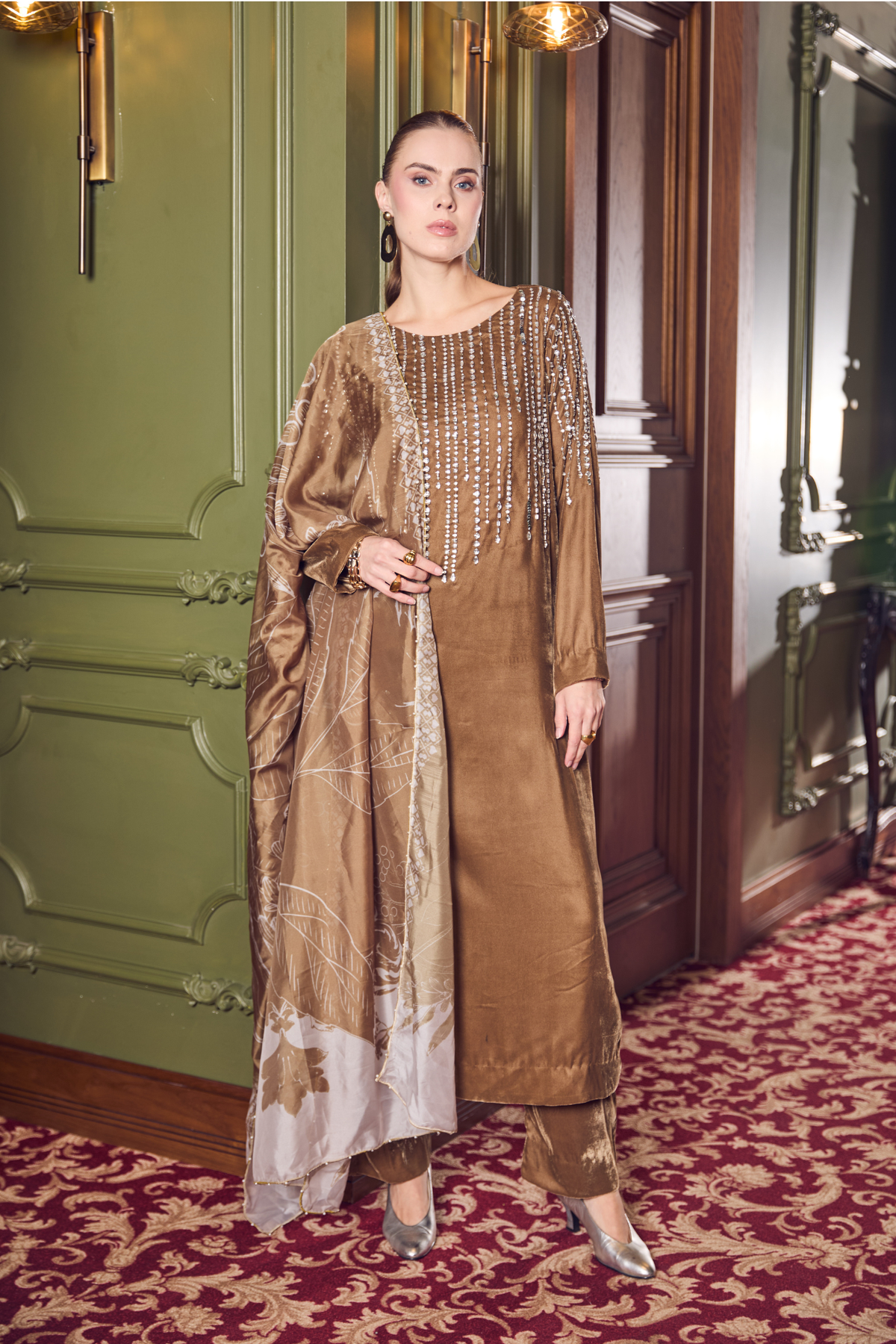 Desert Royale  (Unstitched)