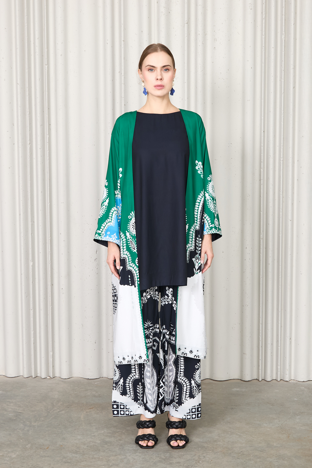 Emerald Grace ( Shrugh )